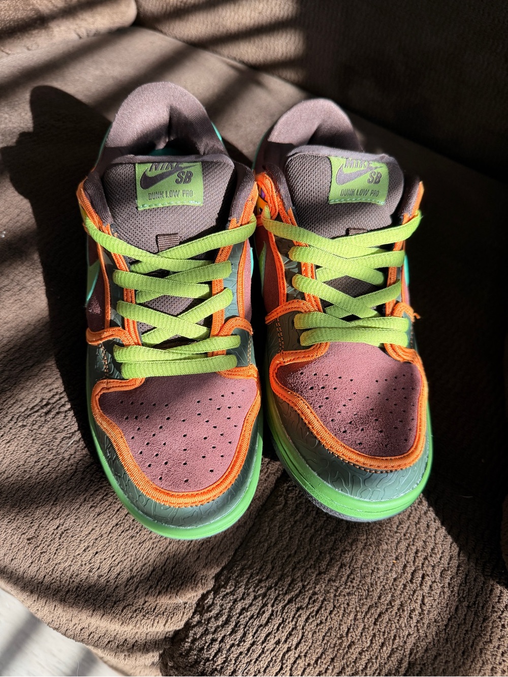 Nike Brown, Orange & Lime Green Low-Top Sneakers - Picture 5 of 9